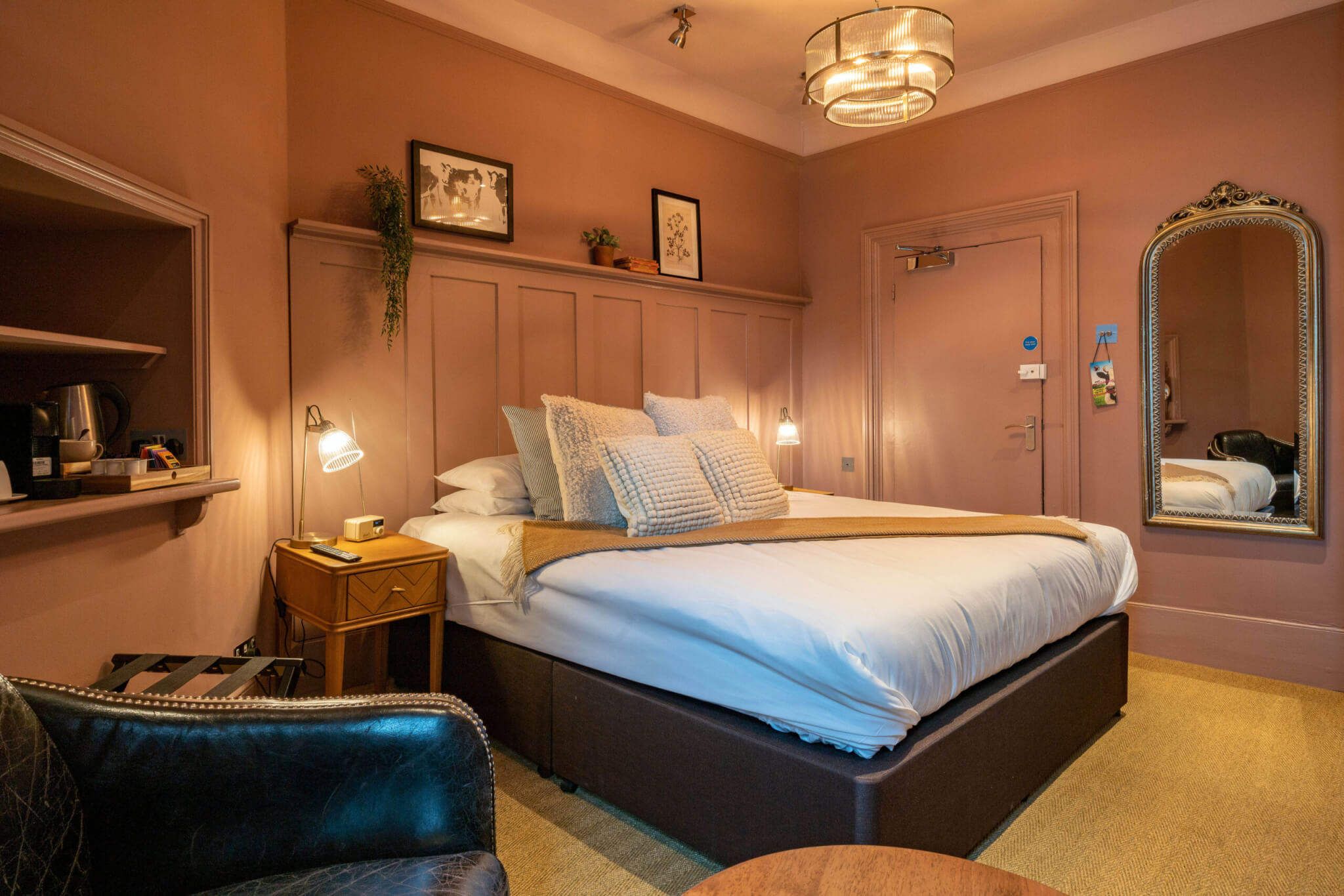 Bull bedroom banner